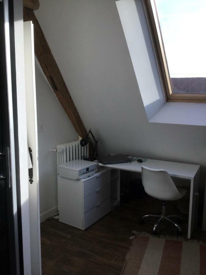 Maison De Sandrine Jumeauville Exteriör bild